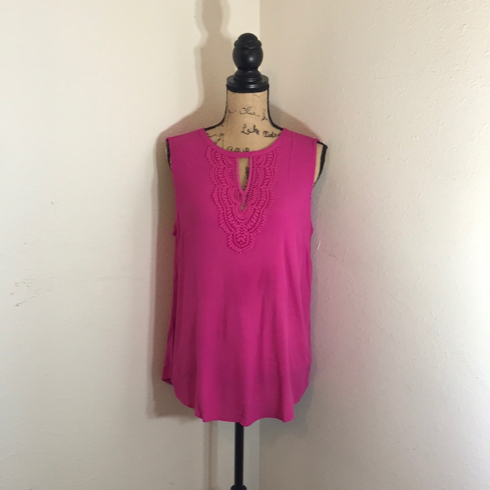 Grace elements tank w/crochet sizes L/XL F10